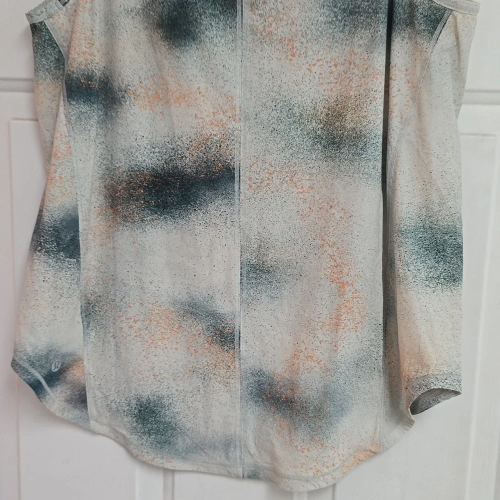 Lululemon Sculpt Tank TopSpray Camo Silver Blue Multi